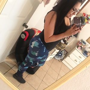 Meet your Posher, Coralcoral